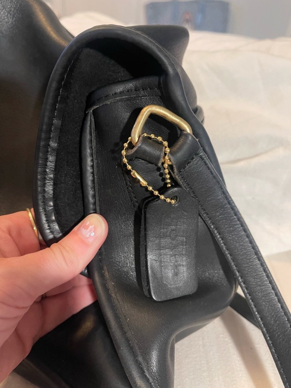 Vintage Coach Black Leather City Bag No G9N-9790 - Picture 5 of 9